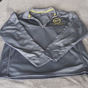 Nike Livestrong 1/4 Zip Pullover size XL